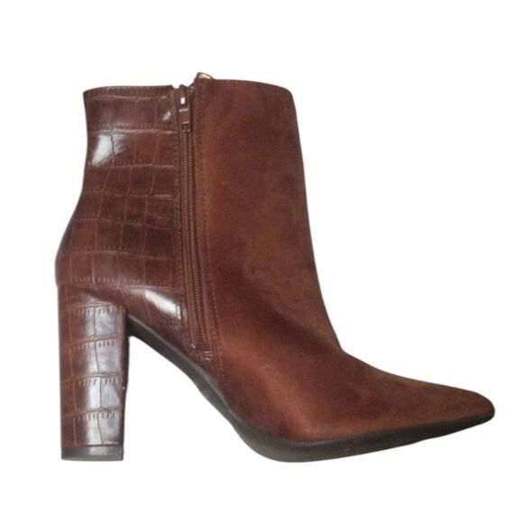 Bamboo Bellflower Faux Suede Alligator Detail Booties In Rust Size 8 - Picture 4 of 12